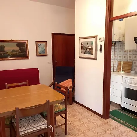 Attractive With Private Garden *