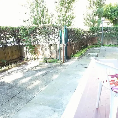 Διαμέρισμα Attractive With Private Garden *