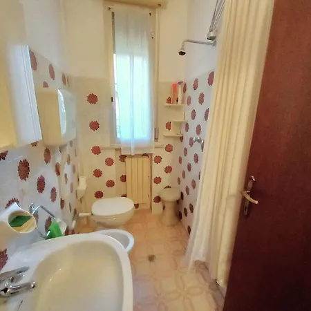 Apartament Attractive With Private Garden